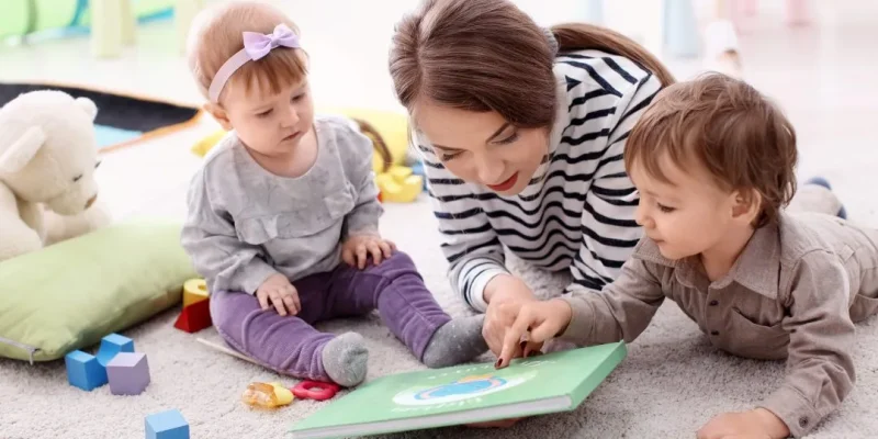 Babysitting-or-Daycare-Choosing-Whats-Right-for-Your-Child-1080x675